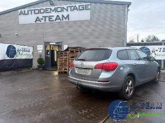 Uttjänta bilar auto Opel Astra Astra J Sports Tourer (PD8/PE8/PF8), Combi, 2010 / 2015 1.4 16V ecoFLEX 2011/12