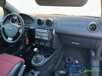 Ford Fiesta Fiesta 5 ST, Hatchback, 2005 / 2008 2.0 16V ST150 picture 24