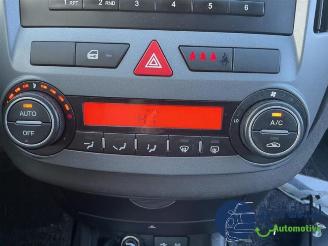 Kia Cee d Cee'd Sporty Wagon (EDF), Combi, 2007 / 2012 1.6 CVVT 16V picture 19