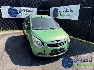 Vrakbiler auto Opel Agila Agila (B), MPV, 2008 / 2014 1.0 12V 2012/4