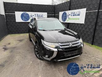 skadebil auto Mitsubishi Outlander Outlander (GF/GG), SUV, 2012 / 2022 2.0 16V PHEV 4x4 2015/10