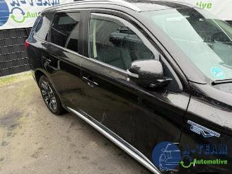 Mitsubishi Outlander Outlander (GF/GG), SUV, 2012 / 2022 2.0 16V PHEV 4x4 picture 34