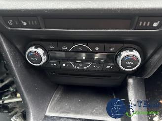 Mazda 3 3 (BM/BN), Hatchback, 2013 / 2019 2.0 SkyActiv-G 120 16V picture 19