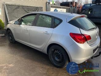 Opel Astra Astra J (PC6/PD6/PE6/PF6), Hatchback 5-drs, 2009 / 2015 1.4 Turbo 16V picture 9