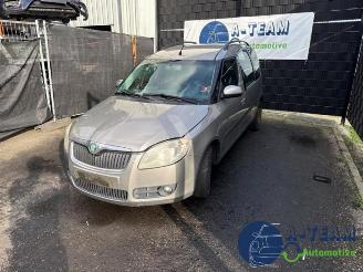 Skoda Roomster Roomster (5J), MPV, 2006 / 2015 1.4 16V picture 3