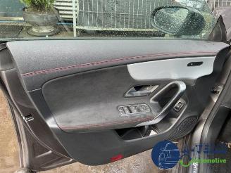 Mercedes Cla-klasse CLA (118.3), Sedan, 2019 1.3 CLA-200 Turbo 16V picture 24