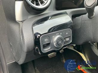 Mercedes Cla-klasse CLA (118.3), Sedan, 2019 1.3 CLA-200 Turbo 16V picture 20