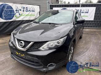 Salvage car Nissan Qashqai Qashqai (J11), SUV, 2013 1.2 DIG-T 16V 2015/3