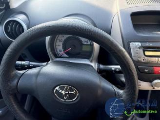 Toyota Aygo Aygo (B10), Hatchback, 2005 / 2014 1.0 12V VVT-i picture 17