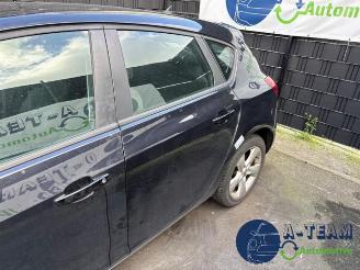 Opel Astra Astra J Sports Tourer (PD8/PE8/PF8), Combi, 2010 / 2015 1.4 Turbo 16V picture 34