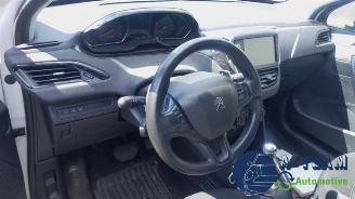 Peugeot 208 208 I (CA/CC/CK/CL), Hatchback, 2012 / 2019 1.4 HDi picture 14