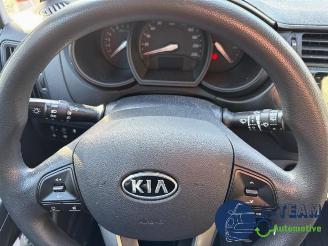 Kia Rio Rio III (UB), Hatchback, 2011 / 2017 1.2 CVVT 16V picture 17