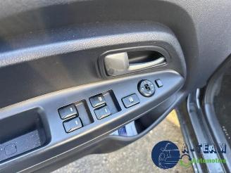 Kia Rio Rio III (UB), Hatchback, 2011 / 2017 1.2 CVVT 16V picture 13