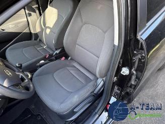 Kia Rio Rio III (UB), Hatchback, 2011 / 2017 1.2 CVVT 16V picture 12