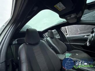 Peugeot 308 308 (L3/L8/LB/LH/LP), Hatchback 5-drs, 2013 / 2021 1.2 12V e-THP PureTech 130 picture 22