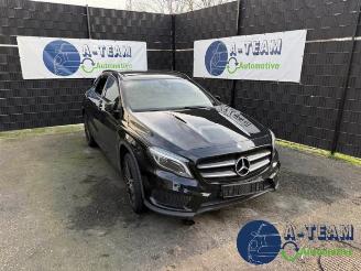 Vrakbiler auto Mercedes GLA GLA (156.9), SUV, 2013 / 2019 2.0 250 Turbo 16V 4-Matic 2016/1
