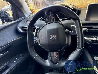 Peugeot 5008 5008 II (M4/MC/MJ/MR), MPV, 2016 / 2024 1.2 12V e-THP PureTech 130 picture 11