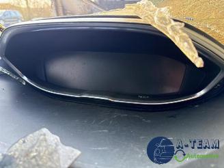 Peugeot 5008 5008 II (M4/MC/MJ/MR), MPV, 2016 / 2024 1.2 12V e-THP PureTech 130 picture 12