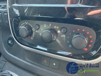 Renault Trafic Trafic Passenger (1JL/2JL/3JL/4JL), Bus, 2014 1.6 dCi 95 picture 13