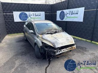 Vrakbiler auto Ford Focus Focus 3 Wagon, Combi, 2010 / 2020 1.0 Ti-VCT EcoBoost 12V 125 2015/6