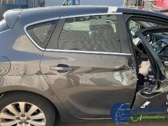 Opel Astra Astra J (PC6/PD6/PE6/PF6), Hatchback 5-drs, 2009 / 2015 1.4 Turbo 16V picture 12