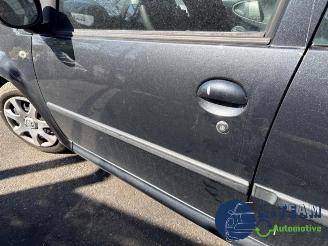 Peugeot 107 107, Hatchback, 2005 / 2014 1.0 12V picture 35