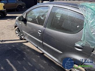 Peugeot 107 107, Hatchback, 2005 / 2014 1.0 12V picture 5