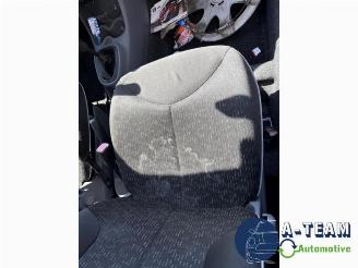 Peugeot 107 107, Hatchback, 2005 / 2014 1.0 12V picture 15