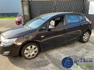 Opel Astra Astra J (PC6/PD6/PE6/PF6), Hatchback 5-drs, 2009 / 2015 1.4 16V ecoFLEX picture 5
