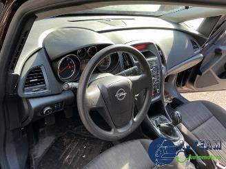 Opel Astra Astra J (PC6/PD6/PE6/PF6), Hatchback 5-drs, 2009 / 2015 1.4 16V ecoFLEX picture 12