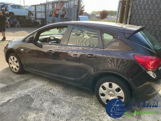 Opel Astra Astra J (PC6/PD6/PE6/PF6), Hatchback 5-drs, 2009 / 2015 1.4 16V ecoFLEX picture 6