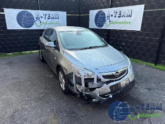 Uttjänta bilar auto Opel Astra Astra J (PC6/PD6/PE6/PF6), Hatchback 5-drs, 2009 / 2015 1.4 Turbo 16V 2010/11