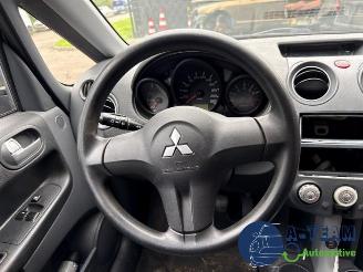 Mitsubishi Colt Colt (Z2/Z3), Hatchback, 2004 / 2012 1.3 16V picture 23