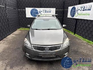 Kia Cee d Cee'd Sporty Wagon (EDF), Combi, 2007 / 2012 1.4 16V picture 2