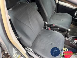 Toyota Yaris Yaris II (P9), Hatchback, 2005 / 2014 1.3 16V VVT-i picture 20