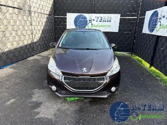 Peugeot 208 208 I (CA/CC/CK/CL), Hatchback, 2012 / 2019 1.2 Vti 12V PureTech 82 picture 2