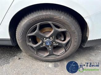 Ford Focus Focus 3 Wagon, Combi, 2010 / 2020 1.0 Ti-VCT EcoBoost 12V 125 picture 13