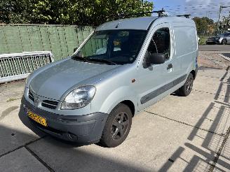 Vaurioauto  commercial vehicles Nissan Kubistar 1.5 diesel 2005/8