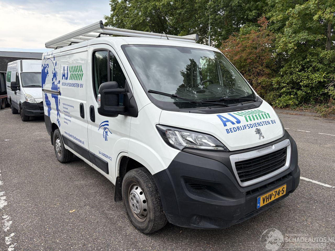 Peugeot Boxer 