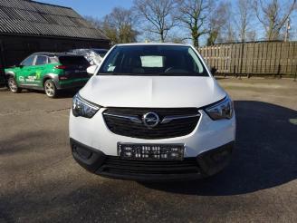 Coche siniestrado Opel Crossland Crossland (X), SUV, 2017 1.2 Turbo 12V Euro 6 2017/10