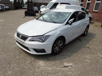 Coche siniestrado Seat Leon Leon (5FB), Hatchback 5-drs, 2012 / 2020 1.6 TDI 16V 2019/12