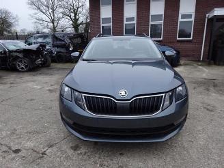 disassembly passenger cars Skoda Octavia Octavia Combi (5EAC), Combi 5-drs, 2012 / 2020 1.6 TDI 16V 2019/8
