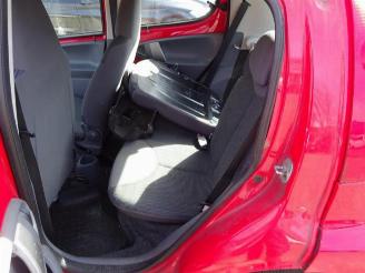 Peugeot 107 107, Hatchback, 2005 / 2014 1.0 12V picture 12