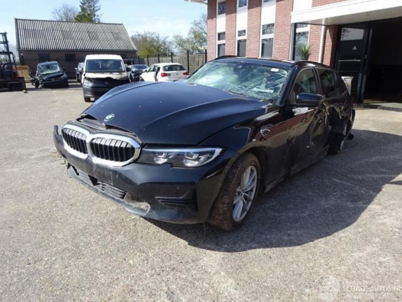 BMW 3-serie 3 serie Touring (G21), Combi, 2019 318d 2.0 TwinPower Turbo 16V Mild Hybrid