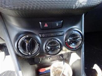 Peugeot 2008 2008 (CU), MPV, 2013 / 2019 1.2 Vti 12V PureTech 82 picture 15