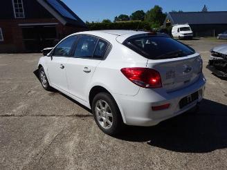 Chevrolet Cruze  picture 3