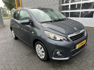krockskadad bil auto Peugeot 108 1.0 e-VTi Active 2016/3