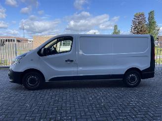 Renault Trafic 2.0 dCi 120 T29 L2H1 DC Business picture 11