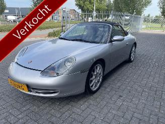 Damaged car Porsche 911 Cabrio 3.4 Carrera 2000/10