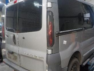 Opel Vivaro Vivaro Van 1.9 DTI 16V (F9Q-760) [74kW]  (08-2001/07-2014) picture 3